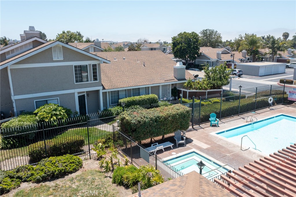 274 Riverview Way Oceanside, CA 92057 - Photo 4 of 6 a view of a backyard with sitting area