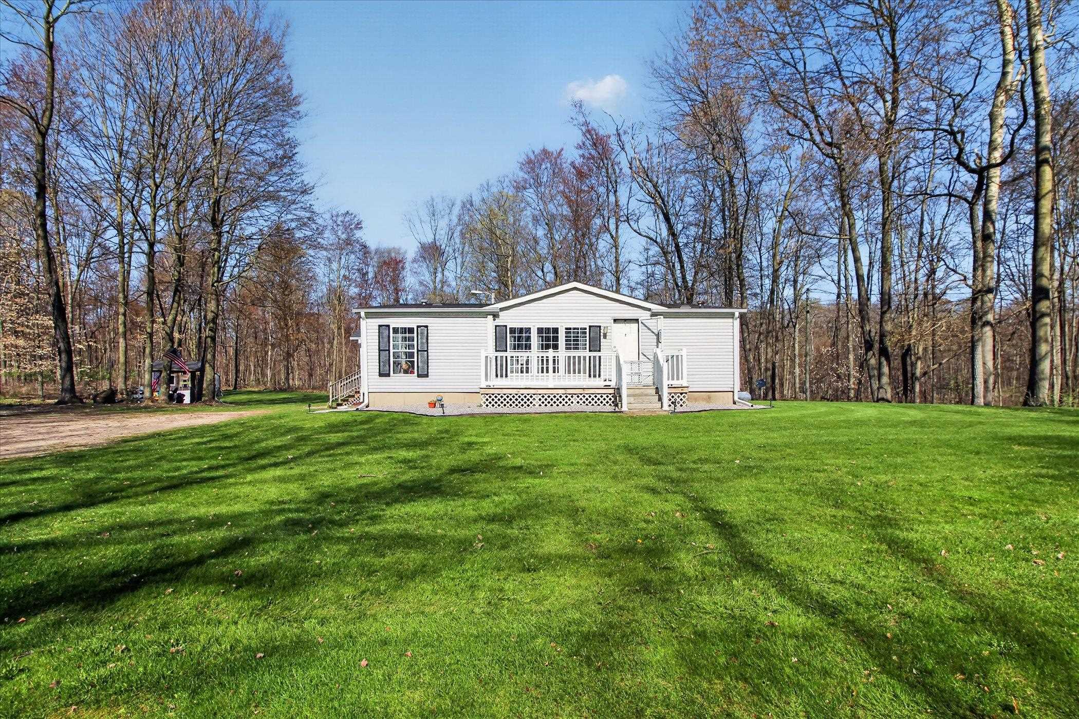 4537 North Caris Road Edmore, MI 48829 - Photo 3 of 42