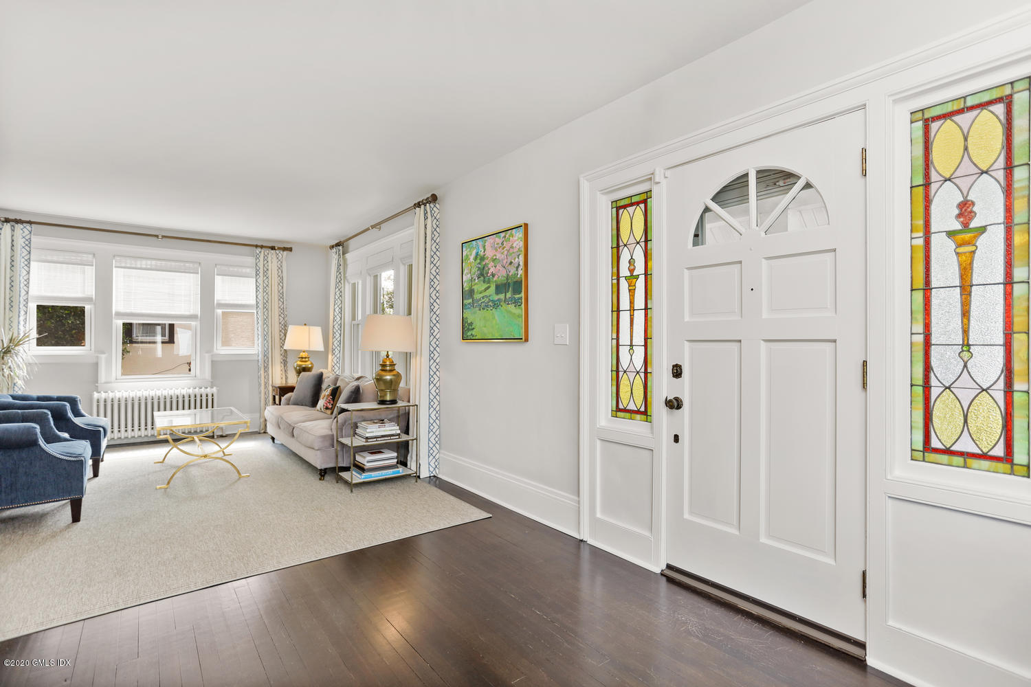 41 Richland Road Greenwich, CT 06830 - Photo 3 of 27 Entryway