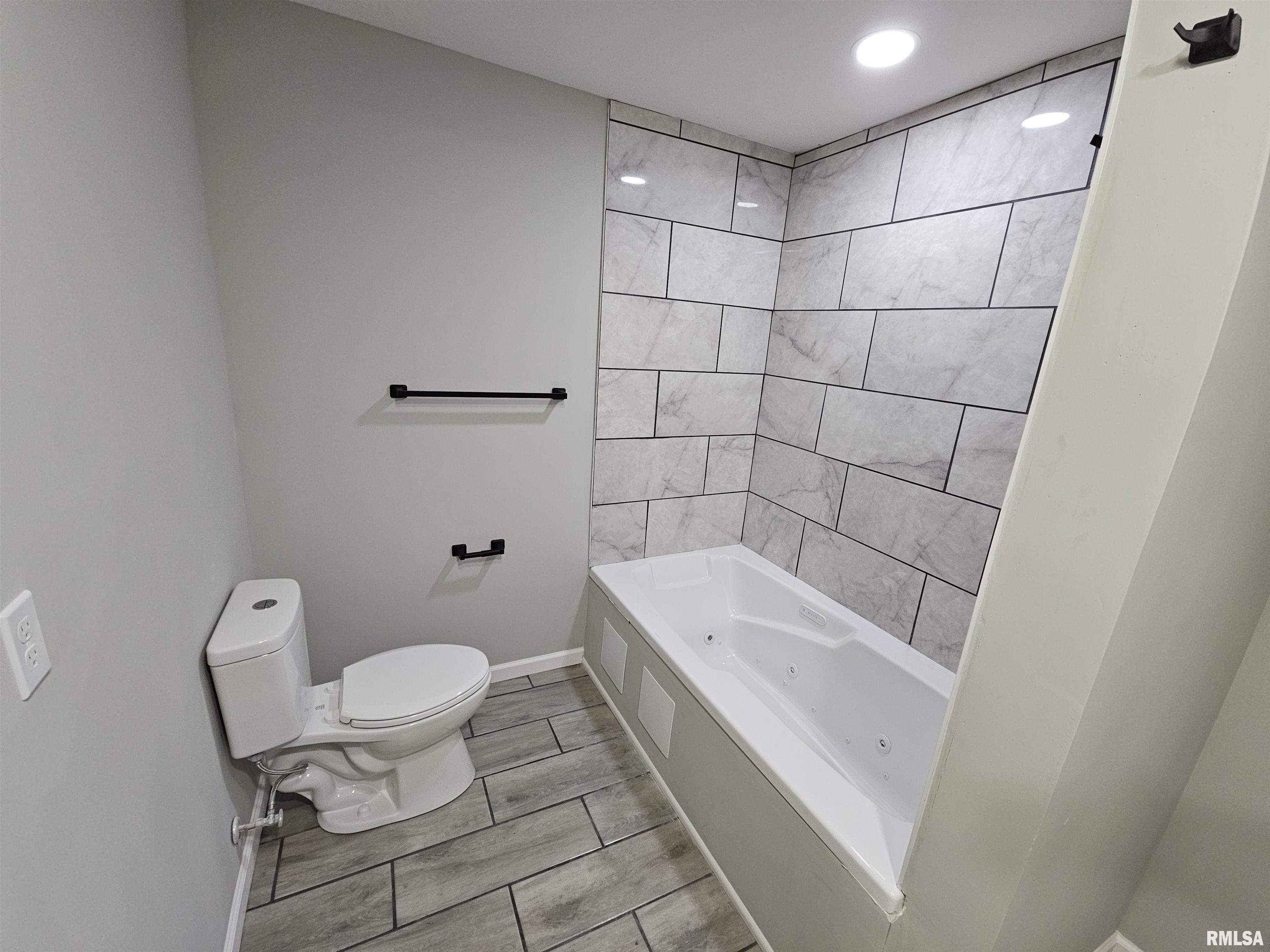 1832 North 20th Street Springfield, IL 62702 - Photo 11 of 17