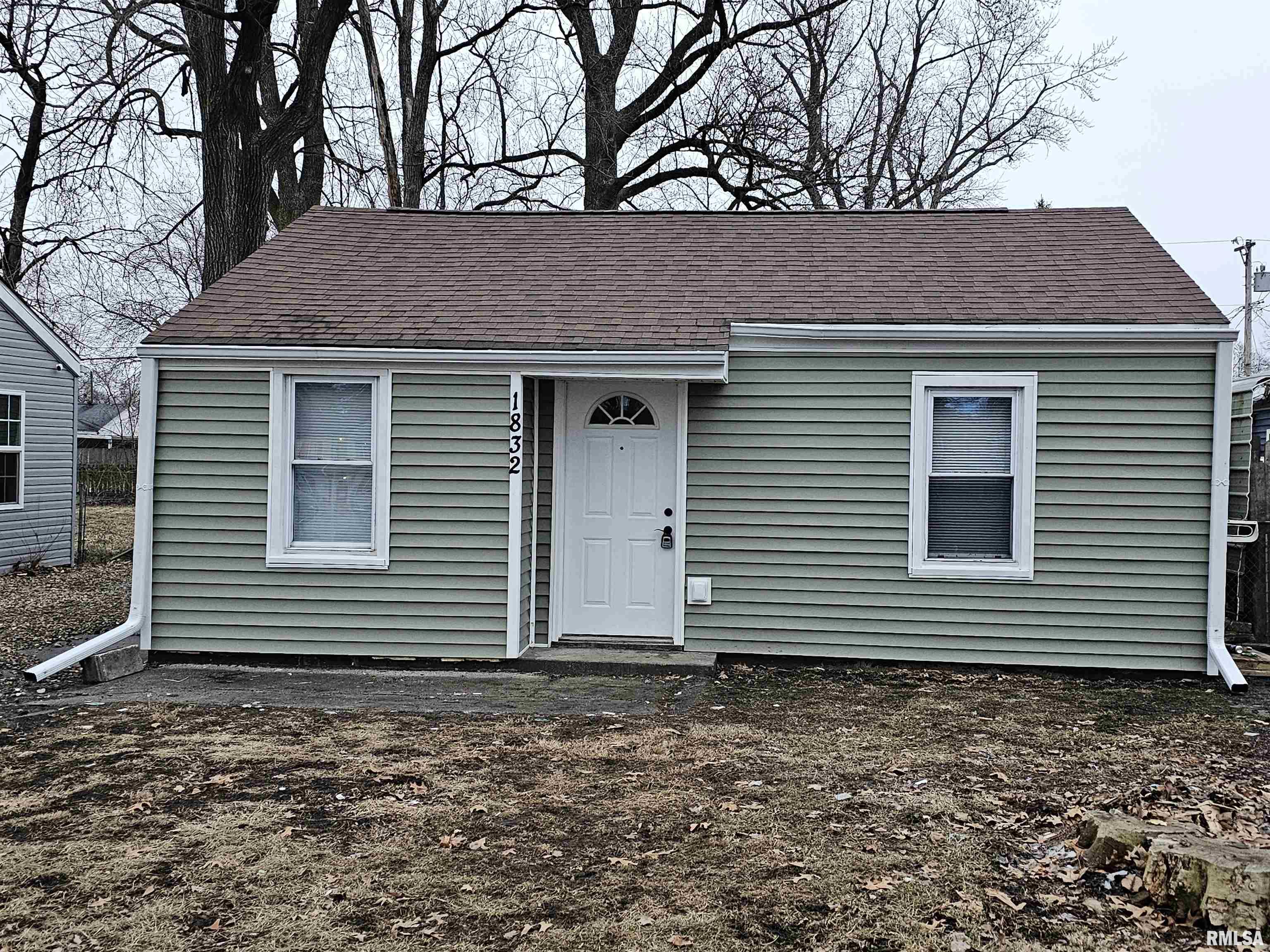 1832 North 20th Street Springfield, IL 62702 - Photo 2 of 17