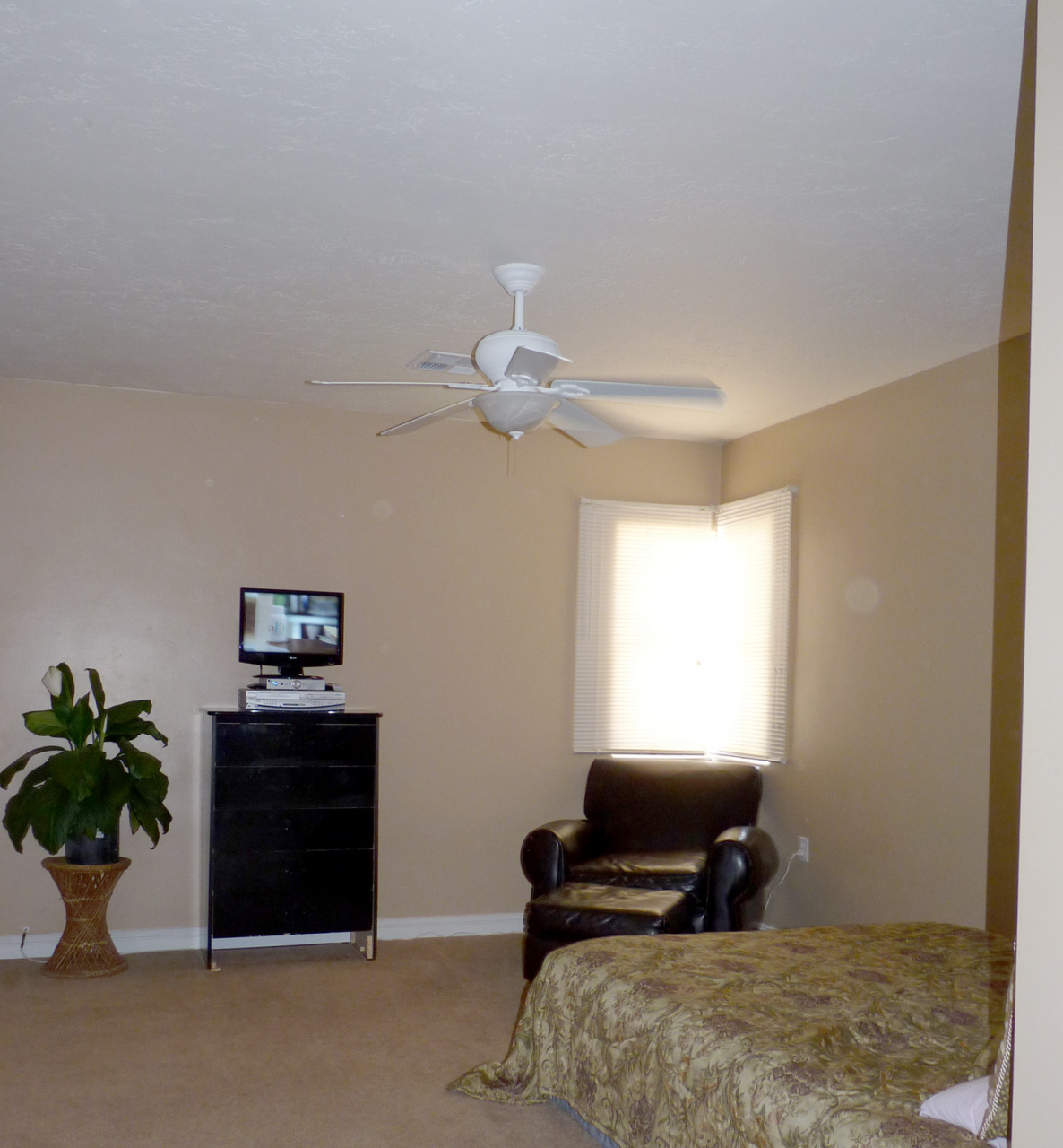 1201 East Almeria Road Phoenix, AZ 85006 - Photo 11 of 26 Master Bedroom 2