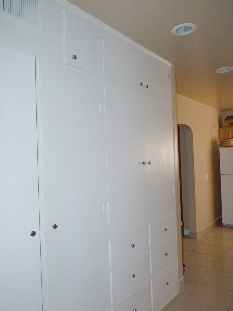 1201 East Almeria Road Phoenix, AZ 85006 - Photo 22 of 26 Kitchen storage