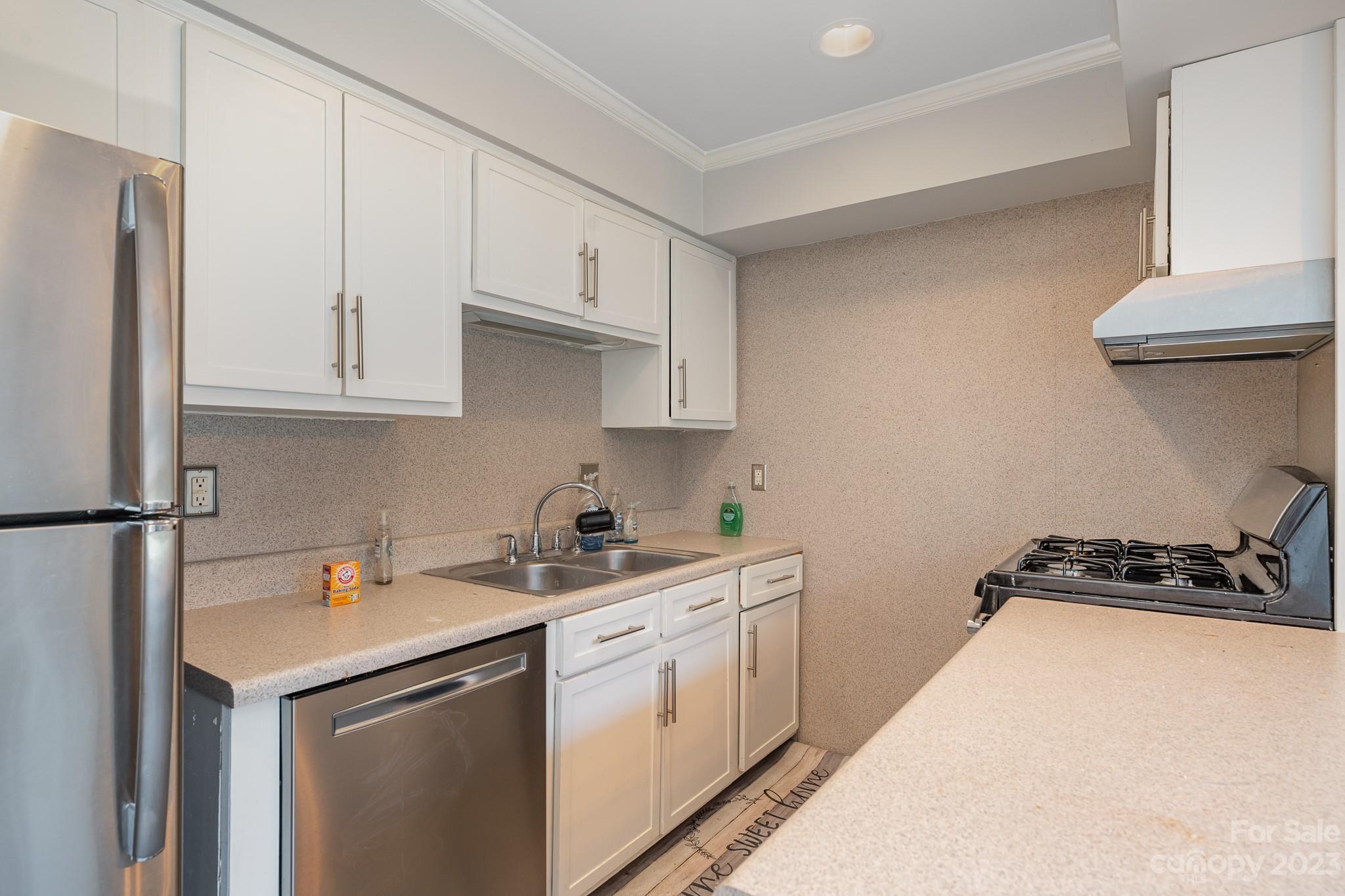 3508 Colony Road, Unit C Charlotte, NC 28211 - Photo 8 of 18 Gallery Image 8