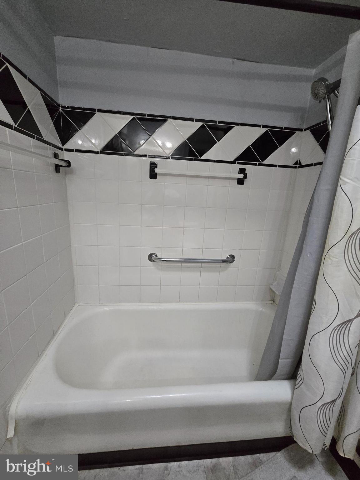 1959 Georgian Road Philadelphia, PA 19138 - Photo 21 of 29