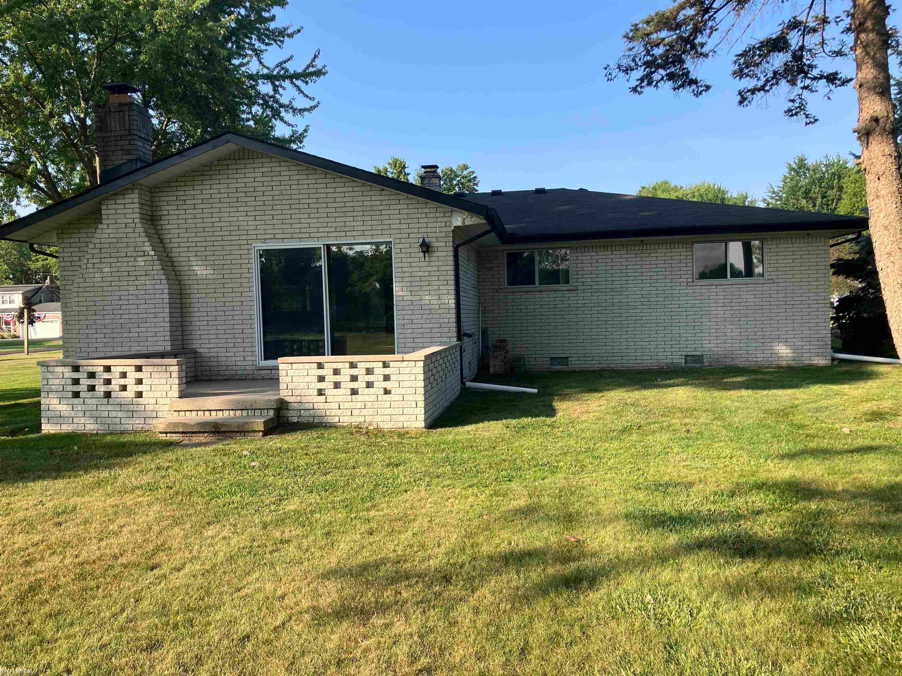 32845 Sutton Road New Baltimore, MI 48047 - Photo 17 of 20 Gallery Image 17