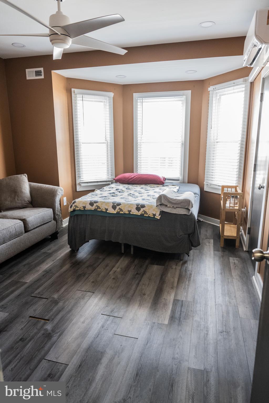 823 South 56th Street Philadelphia, PA 19143 - Photo 18 of 32 Master Bedroom