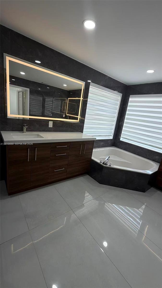 3142 Southwest 173rd Terrace Miramar, FL 33029 - Photo 13 of 18