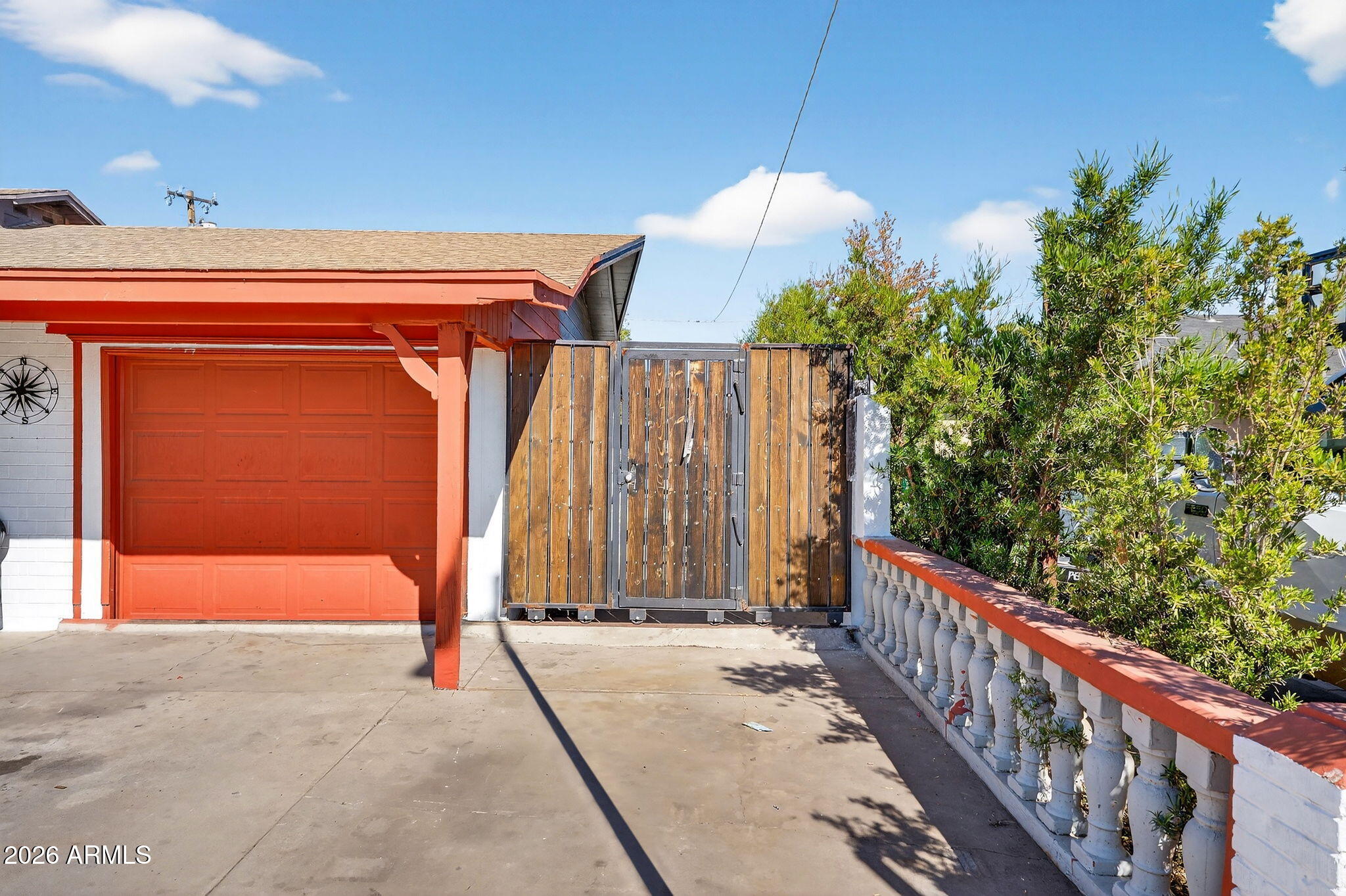 2222 West Flower Street Phoenix, AZ 85015 - Photo 4 of 36 a view of a porch with a backyard