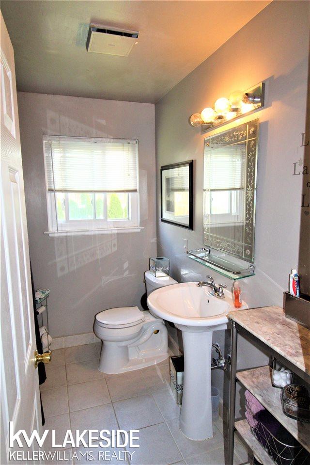 8242 Rondale Drive Utica, MI 48316 - Photo 14 of 22 50040180-13.JPG