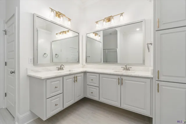 $380,000 | 6642 Oak Crossing Drive, Baton Rouge, LA 70817