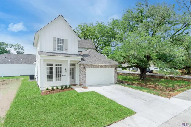 $380,000 | 6642 Oak Crossing Drive, Baton Rouge, LA 70817