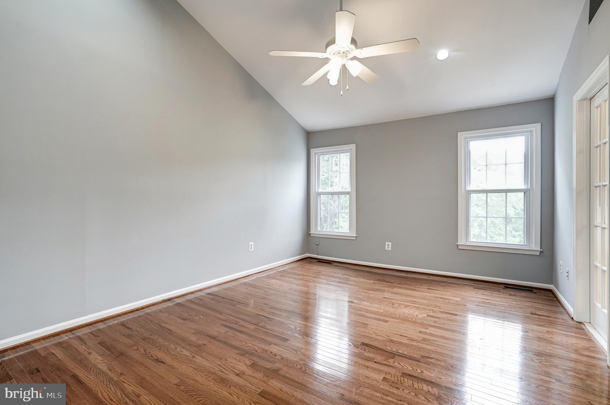 3827 Inverness Road Fairfax, VA 22033 - Photo 17 of 35