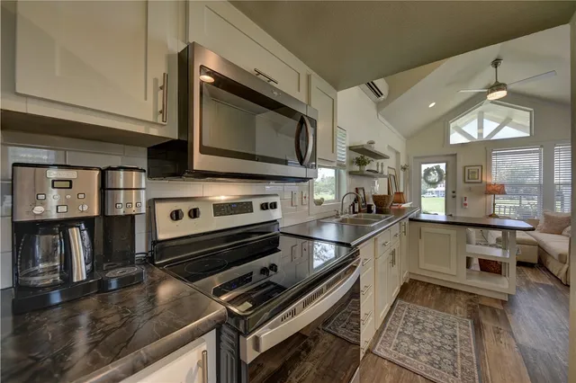 $220,000 | 440 Celebration Street, Carmine, TX 78932