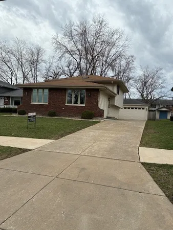 $365,000 | 15842 Lavergne Avenue, Oak Forest, IL 60452
