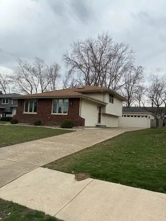 $365,000 | 15842 Lavergne Avenue, Oak Forest, IL 60452