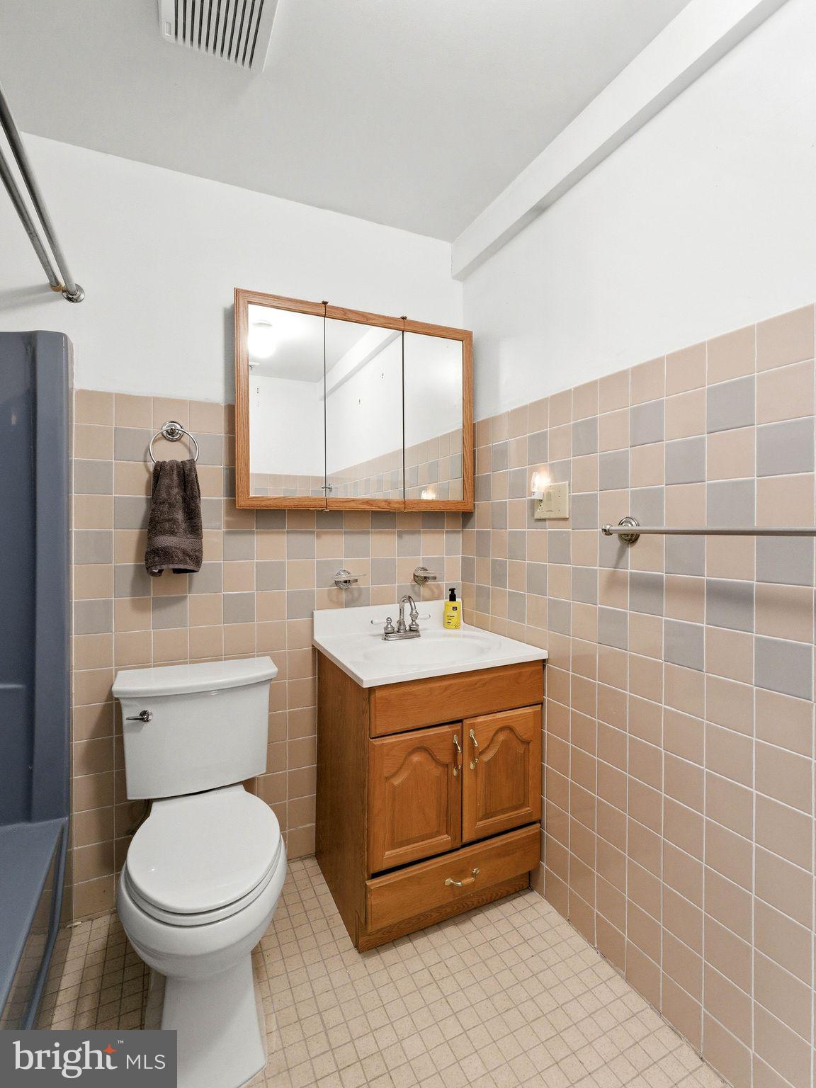 77 Gaping Rock Road Levittown, PA 19057 - Photo 20 of 39 Primary Bathroom