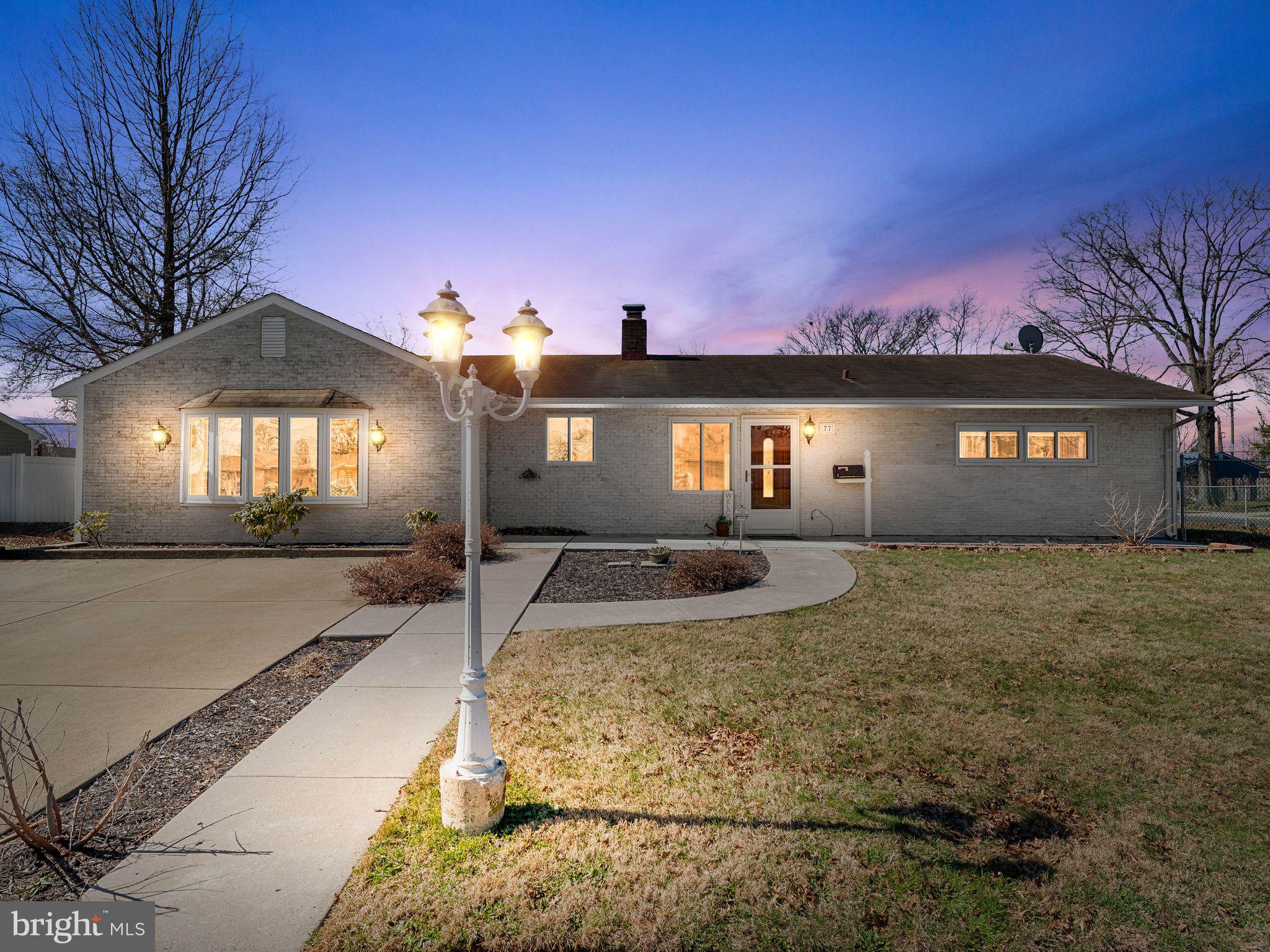 77 Gaping Rock Road Levittown, PA 19057 - Photo 2 of 39