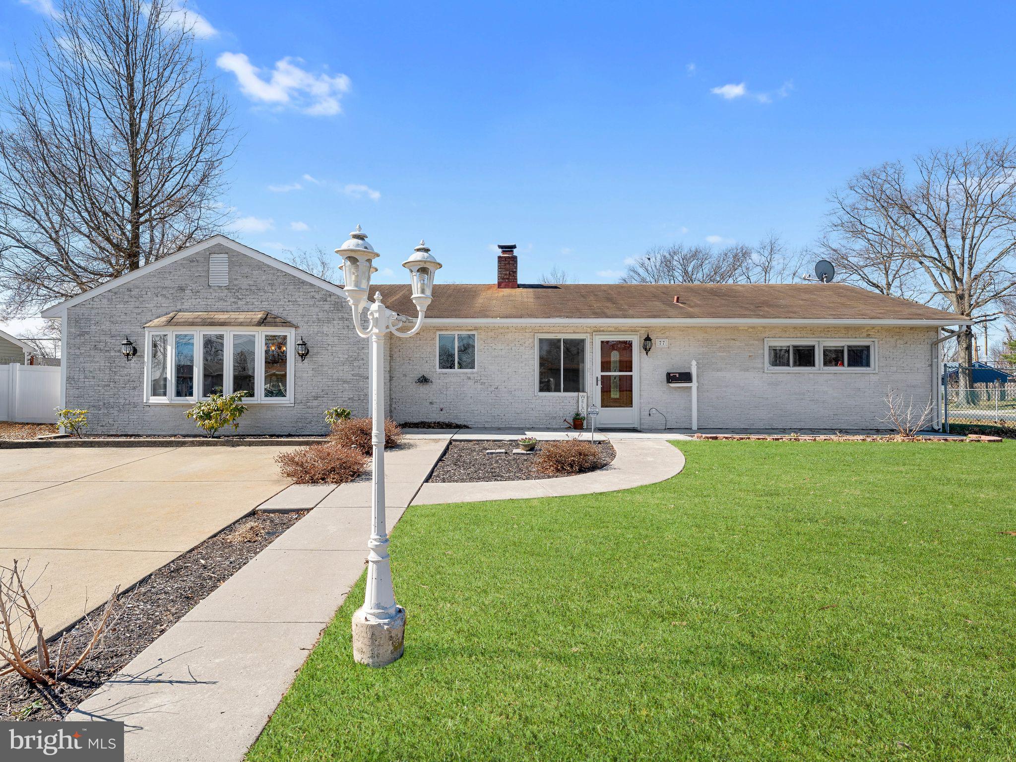 77 Gaping Rock Road Levittown, PA 19057 - Photo 3 of 39