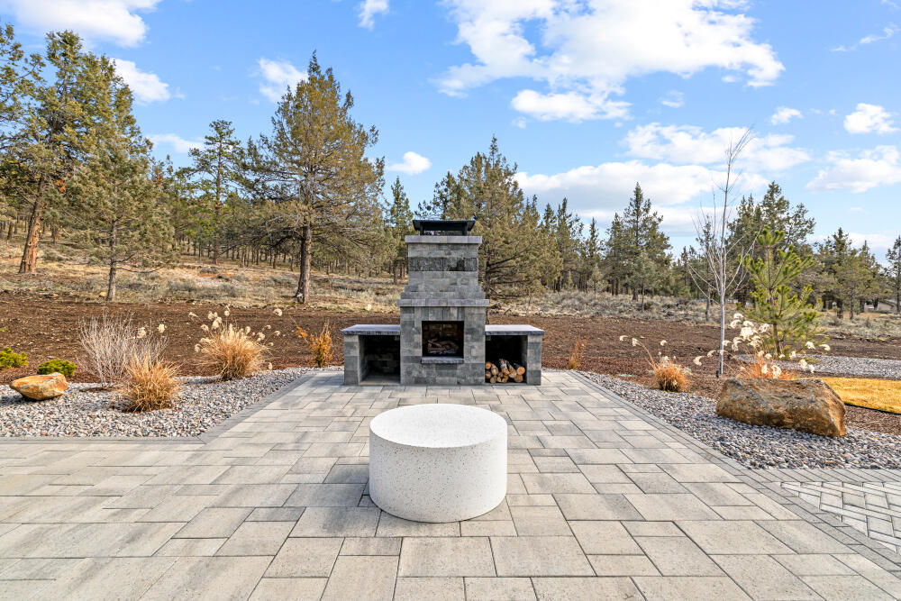 5722 Engleman Spruce Way Klamath Falls, OR 97601 - Photo 21 of 84 5722EnglemanSpruceDr-Exterior-22