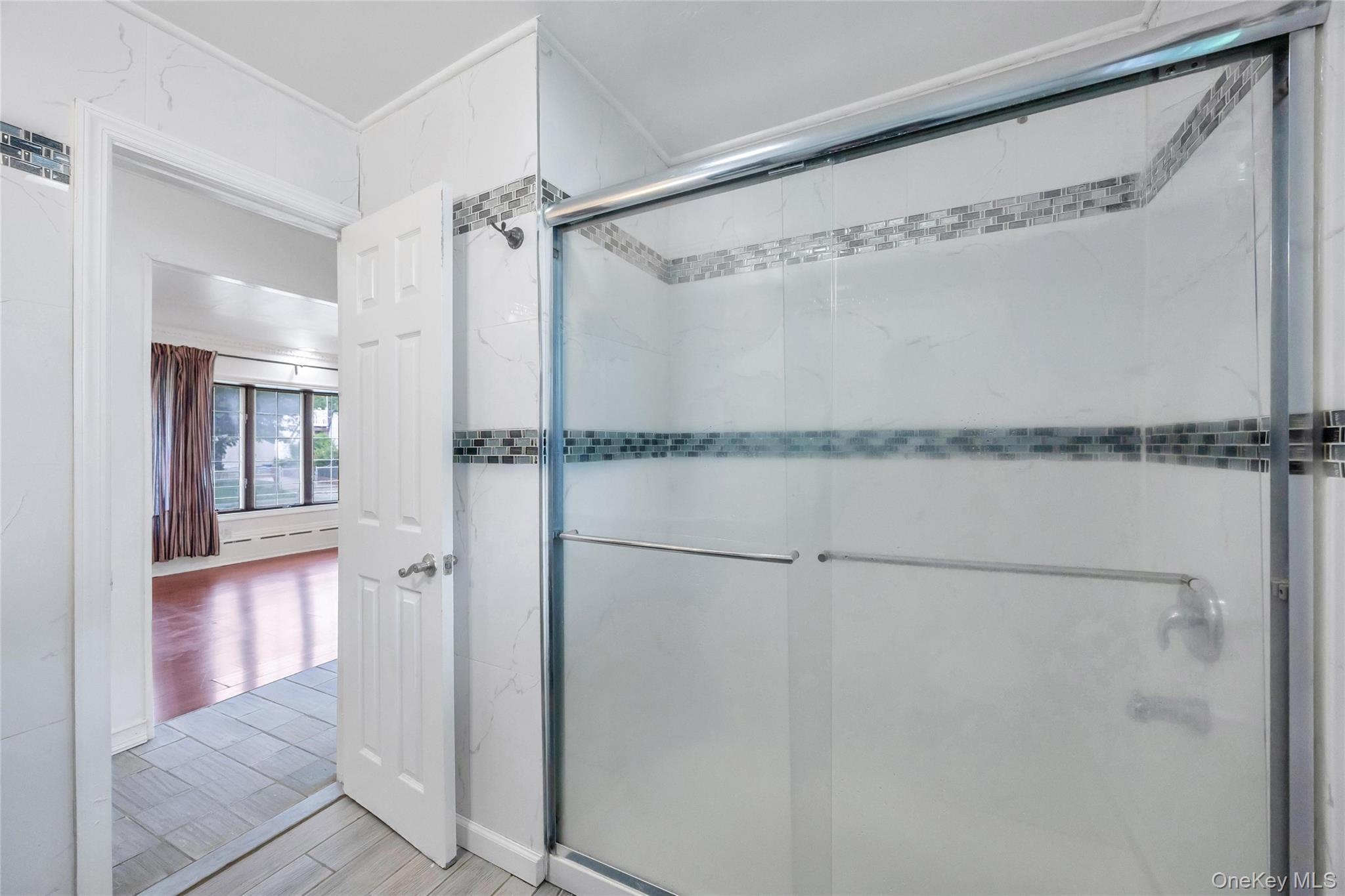 163 Miller Road Hicksville, NY 11801 - Photo 19 of 26