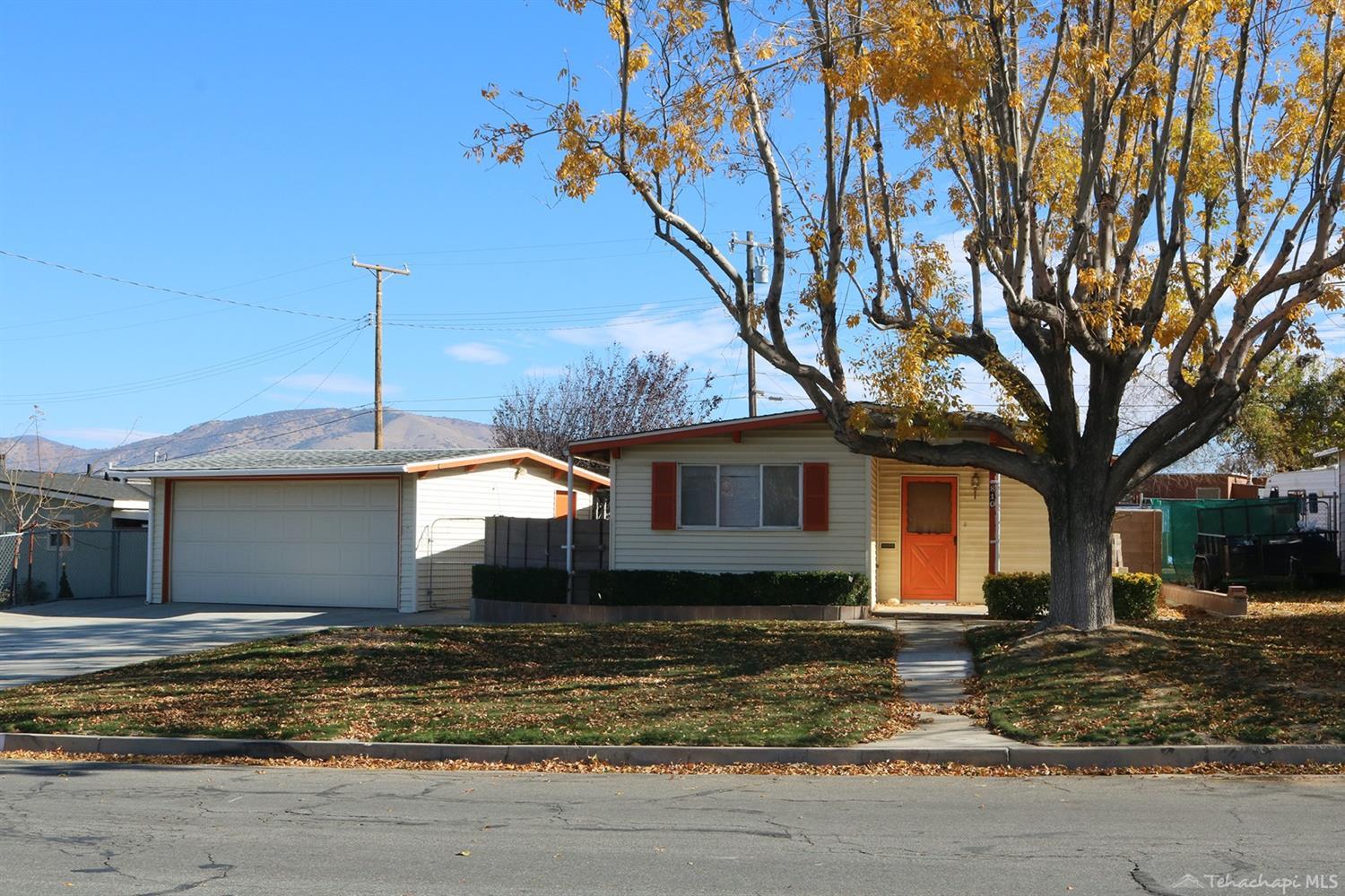 810 Beech Street Tehachapi, CA 93561 - Photo 6 of 39 Gallery Image 6