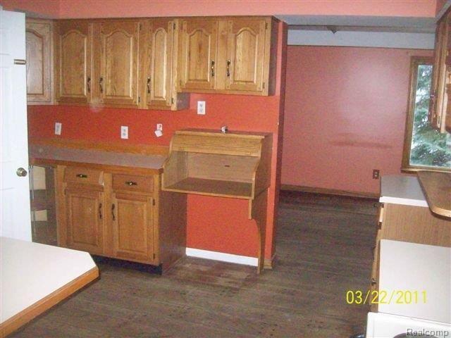 4889 Herd Road Metamora, MI 48455 - Photo 5 of 11 h5