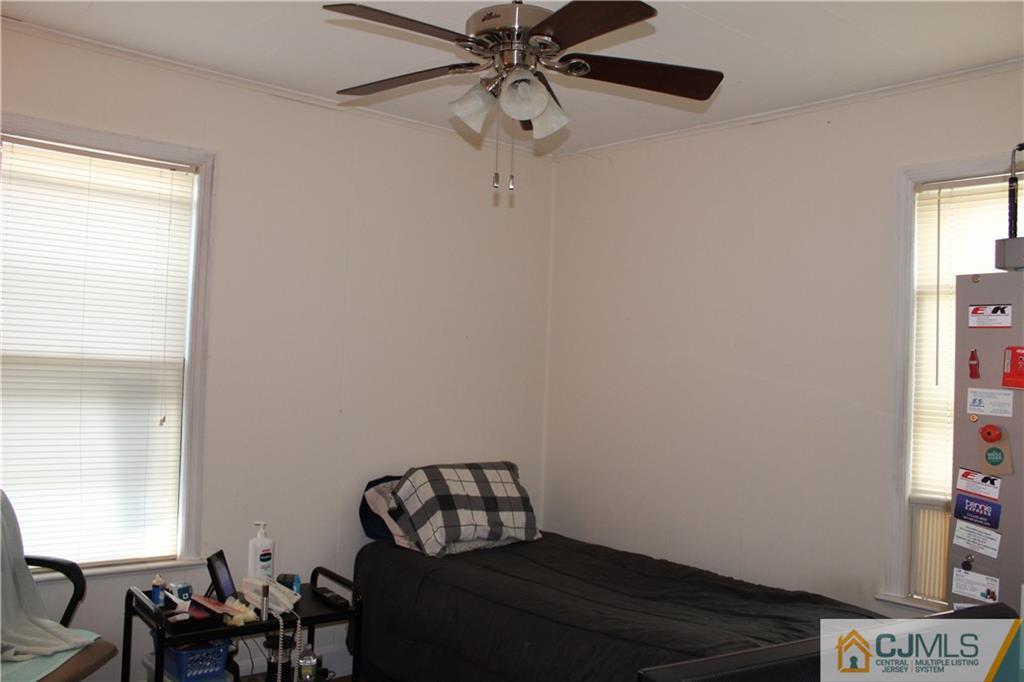 142 Rector Street Perth Amboy, NJ 08861 - Photo 14 of 22
