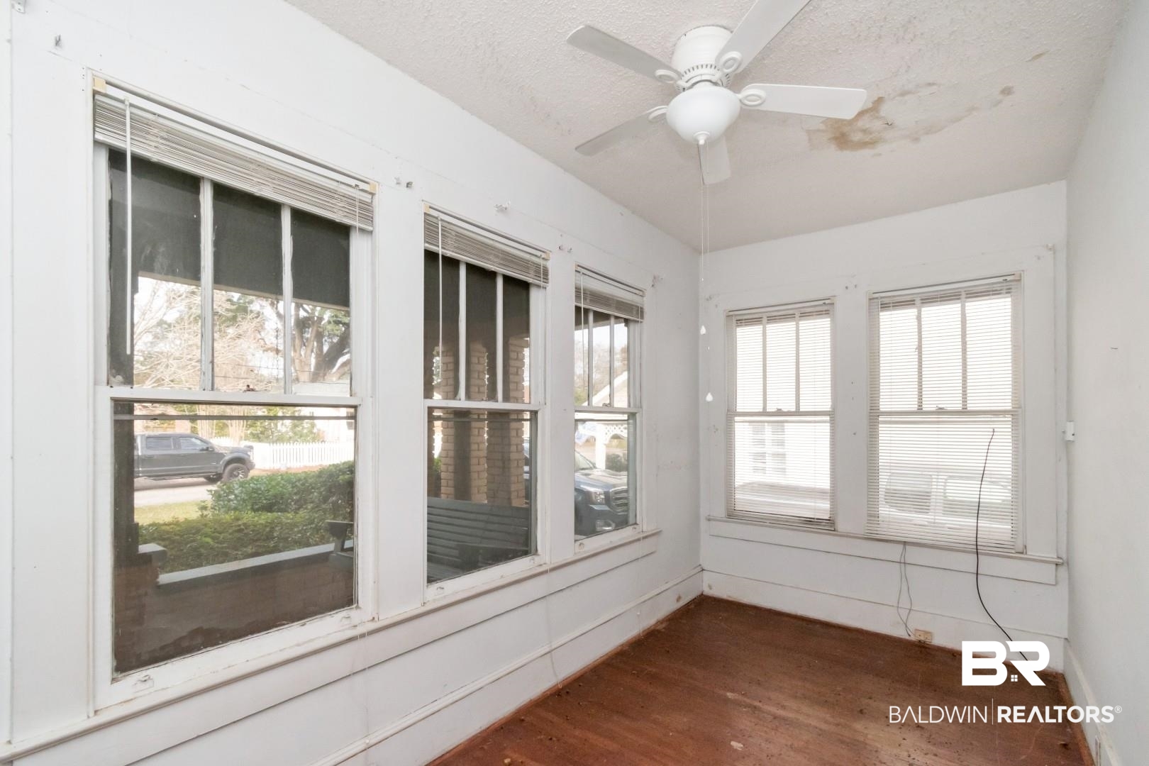4305 Stein Street Mobile, AL 36608 - Photo 17 of 22 Unfurnished sunroom with ceiling fan