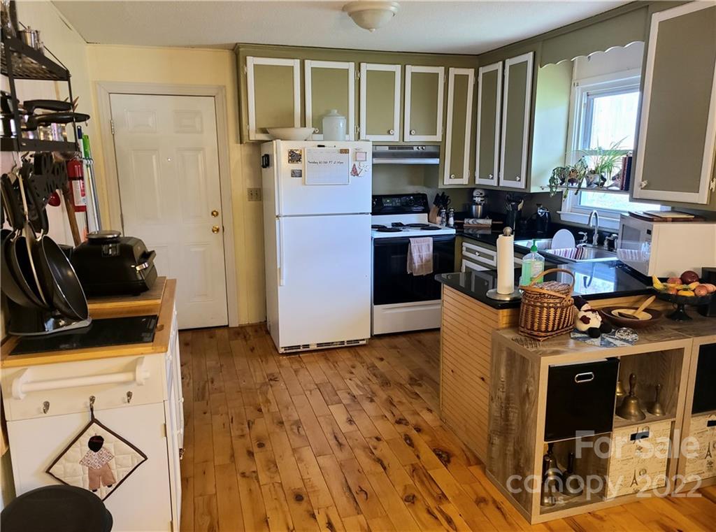 1336 Finger Bridge Road Hickory, NC 28602 - Photo 2 of 6 Gallery Image 2
