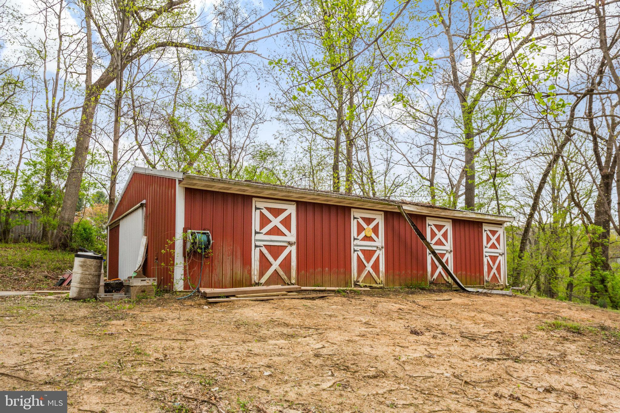 836 Hoods Mill Road Cooksville, MD 21723 - Photo 26 of 29 Barn on additional Lot!!