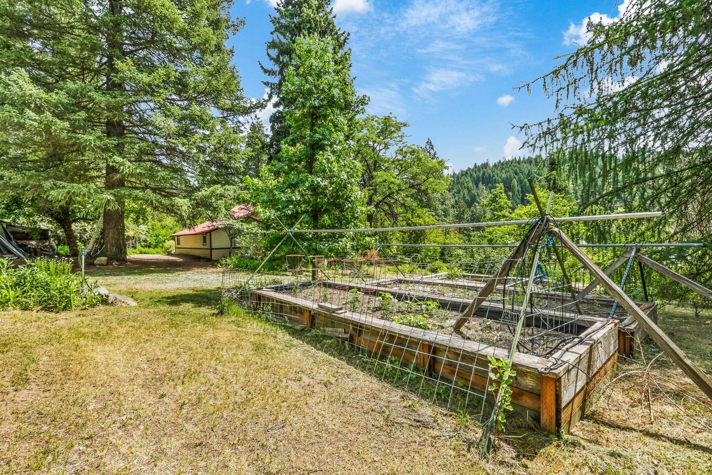 11 Camden Road Elk, WA 99009 - Photo 17 of 20
