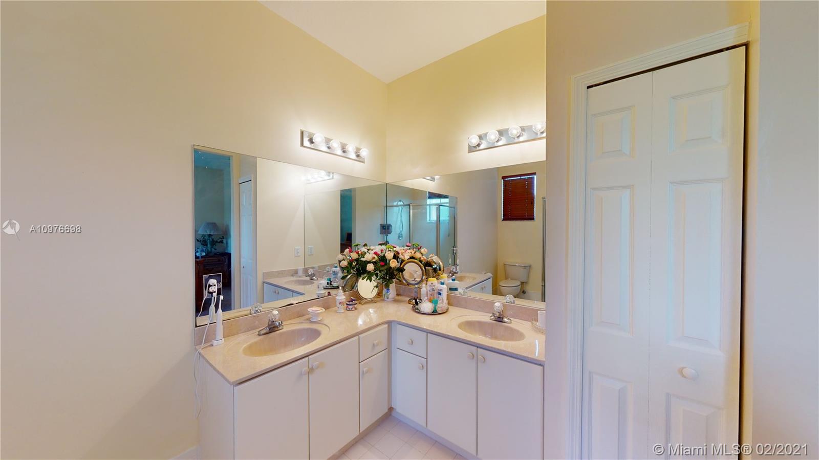 6351 Southwest 164th Path Miami, FL 33193 - Photo 19 of 23 Gallery Image 19