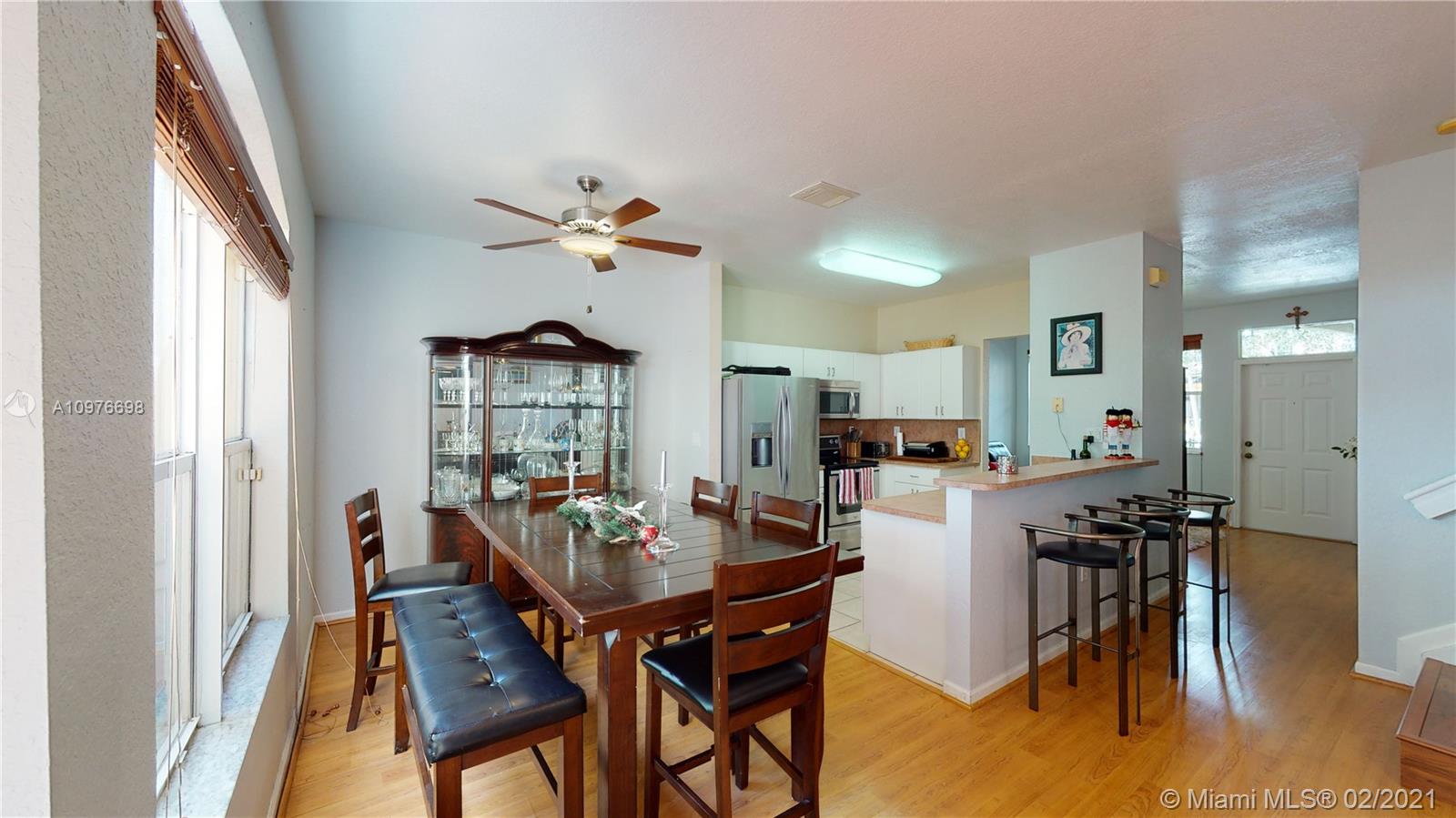6351 Southwest 164th Path Miami, FL 33193 - Photo 6 of 23 Gallery Image 6