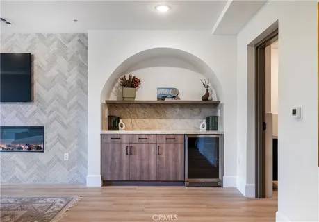 $5,500 | 1303 South Orange Grove Avenue, Unit 601, Los Angeles, CA 90019