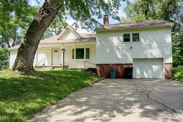 $215,000 | 2018 North 54th Street, Kansas City, KS 66104