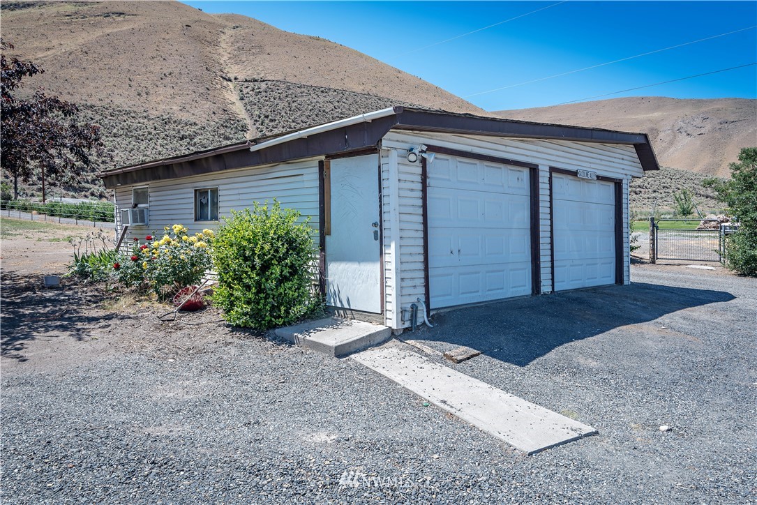 2501 South Wenas Road Selah, WA 98942 - Photo 33 of 39 Gallery Image 33