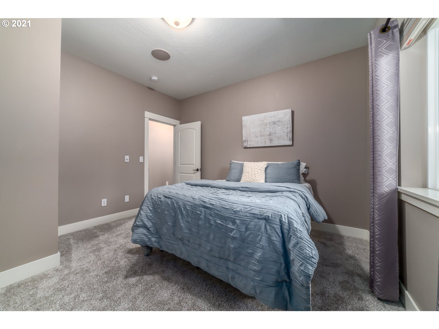 2263 Jeppesen Acres Road Eugene, OR 97401 - Photo 19 of 32 Gallery Image 19