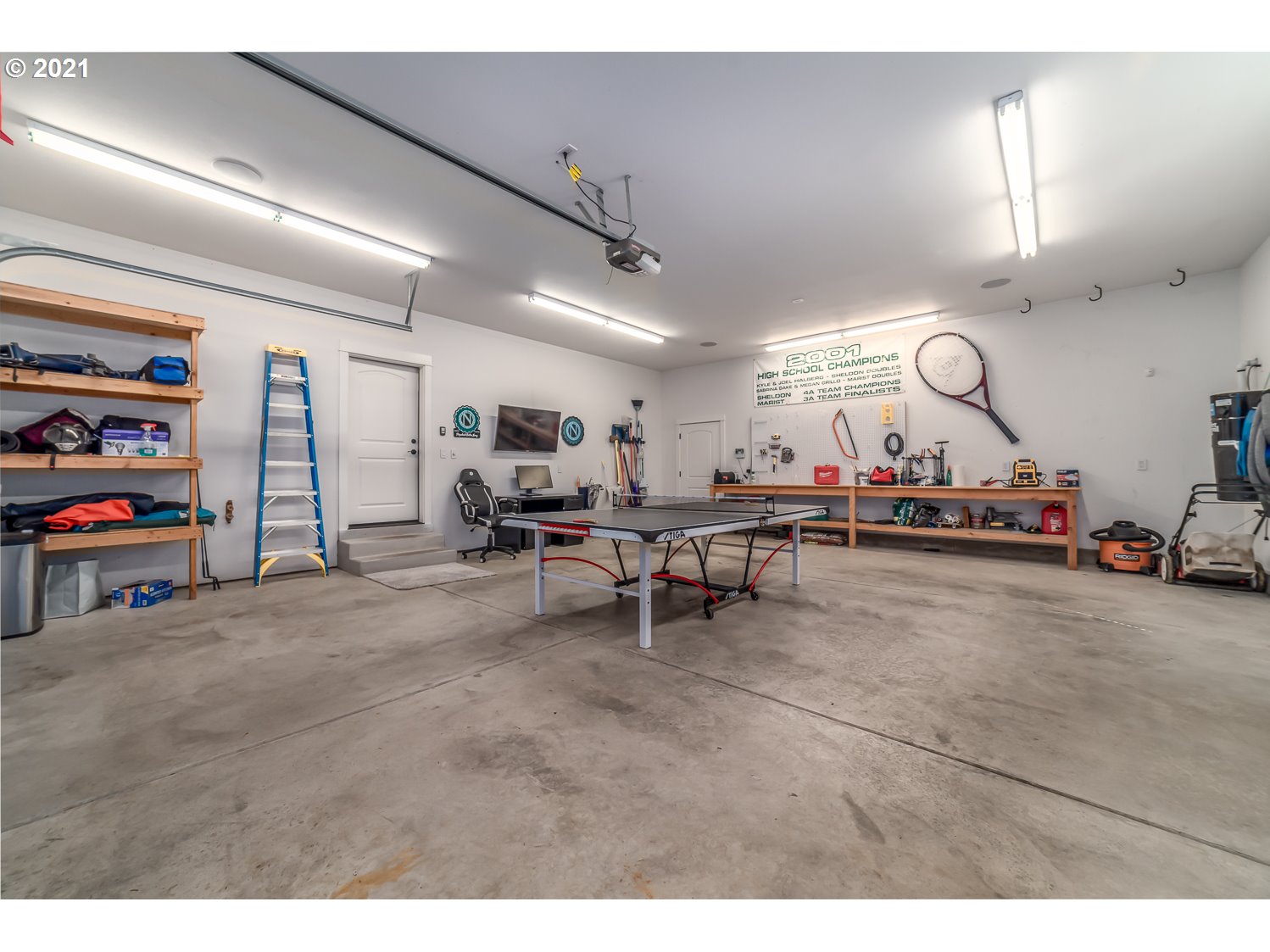 2263 Jeppesen Acres Road Eugene, OR 97401 - Photo 25 of 32 Gallery Image 25