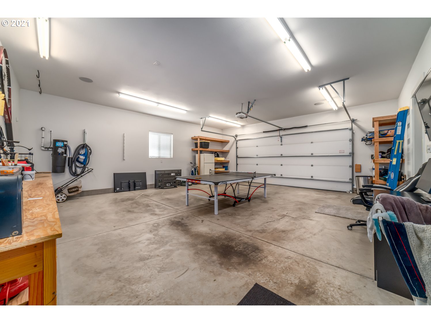 2263 Jeppesen Acres Road Eugene, OR 97401 - Photo 26 of 32 Gallery Image 26