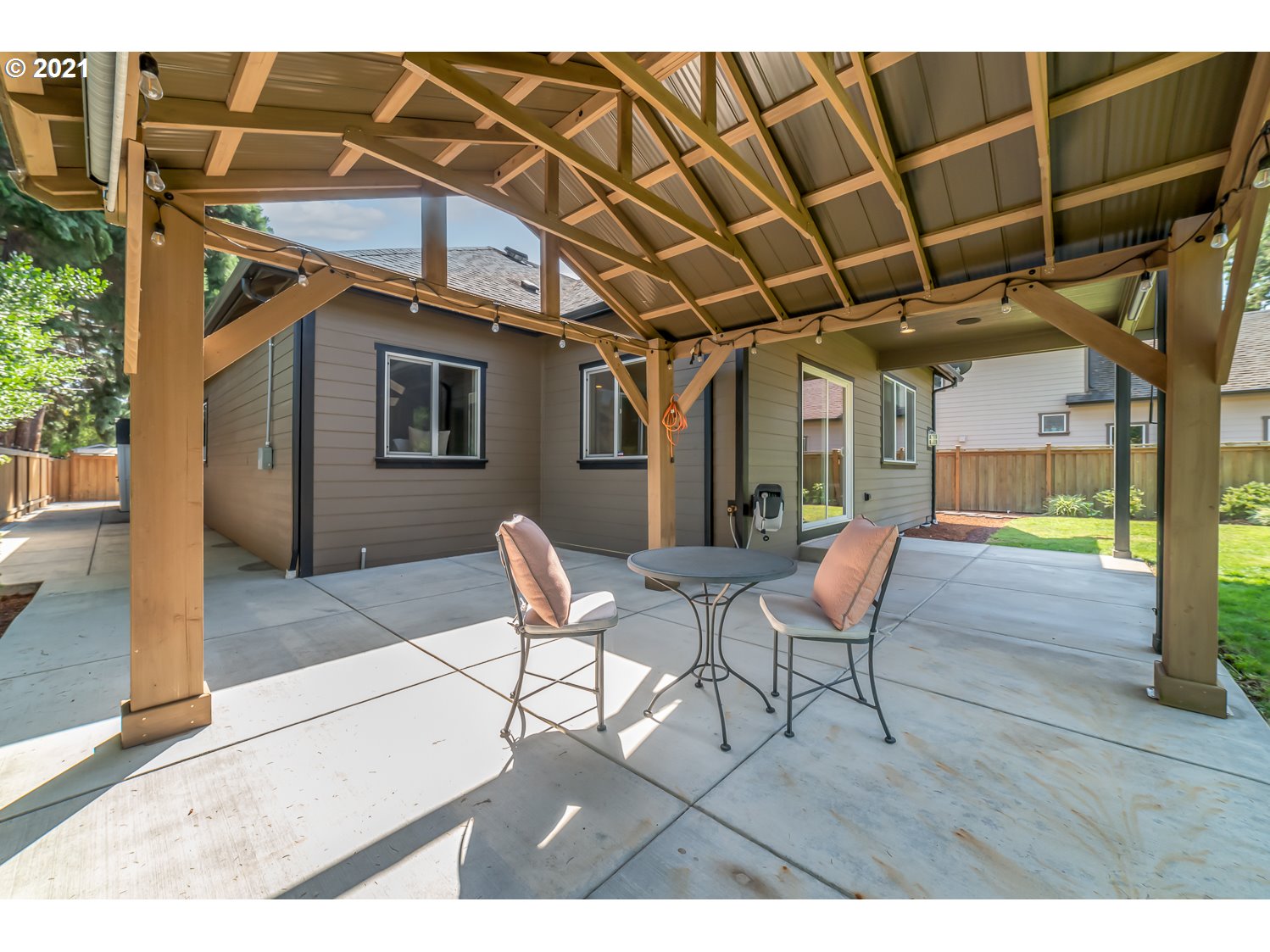 2263 Jeppesen Acres Road Eugene, OR 97401 - Photo 30 of 32 Gallery Image 30
