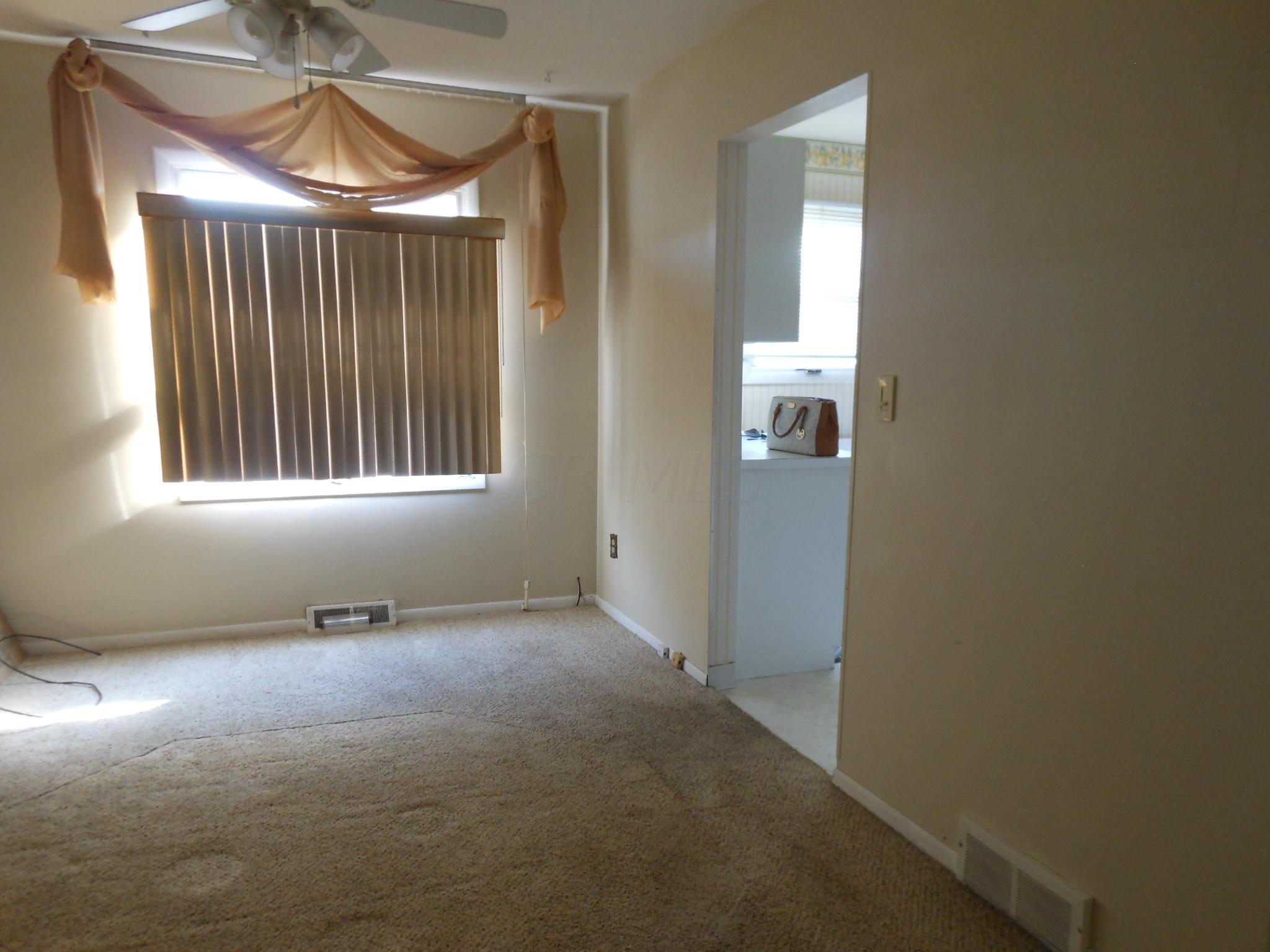 23920 Columbus Road Bedford, OH 44146 - Photo 3 of 9