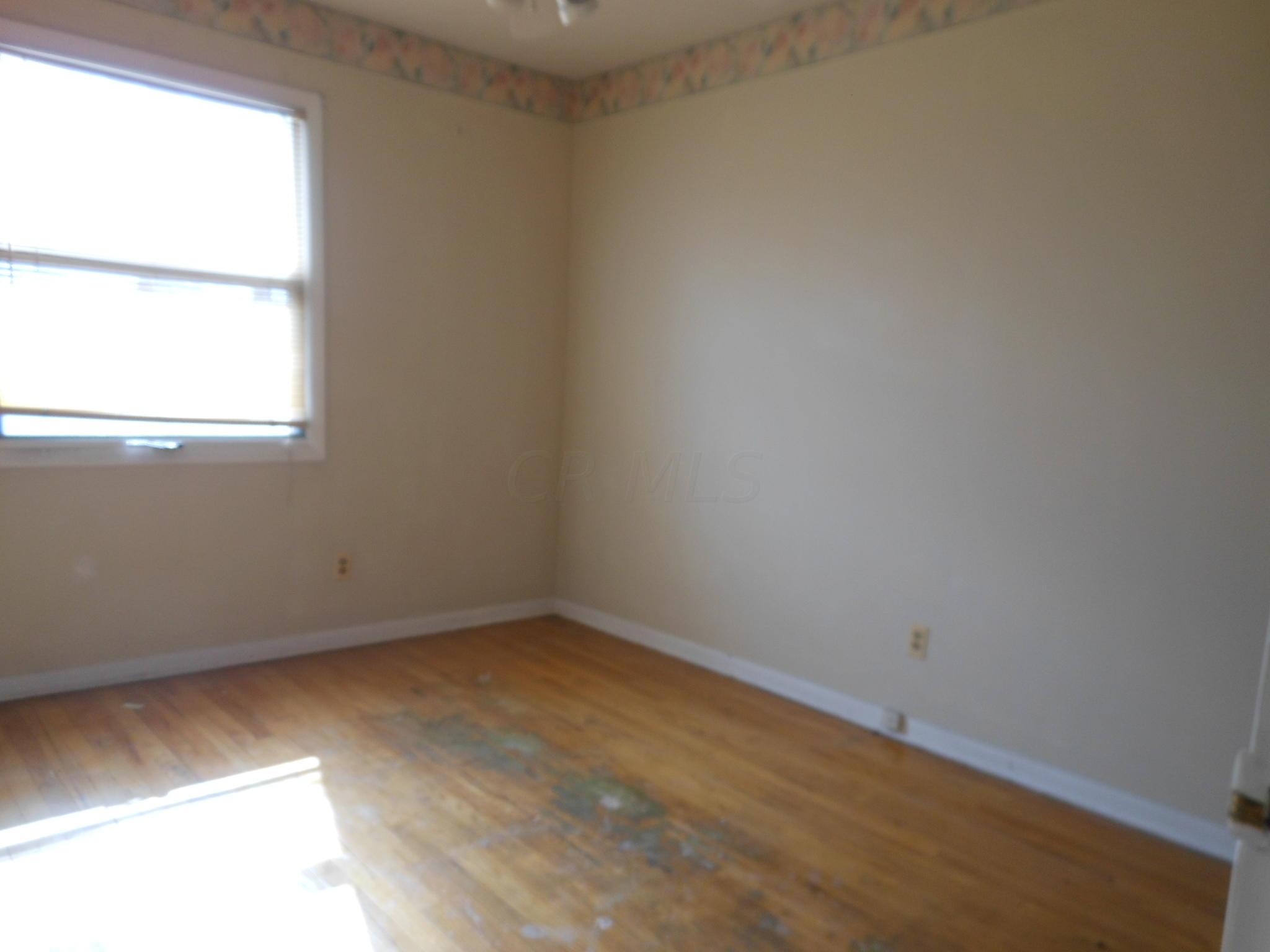 23920 Columbus Road Bedford, OH 44146 - Photo 6 of 9