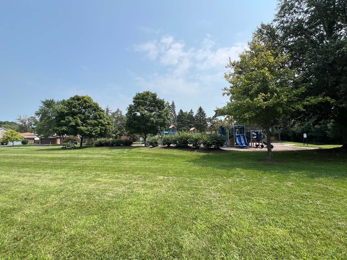 1802 Winthrop Road Highland Park, IL 60035 - Photo 37 of 38 Gallery Image 37