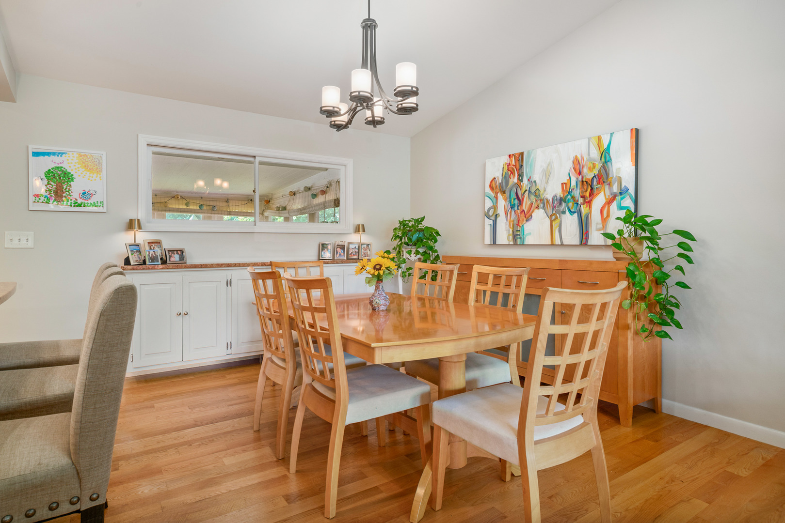 1802 Winthrop Road Highland Park, IL 60035 - Photo 8 of 38 Gallery Image 8