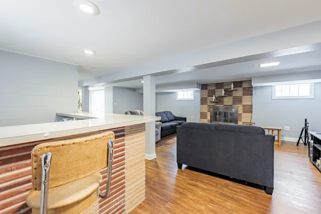 $420,000 | 3636 North Nora Avenue, Chicago, IL 60634