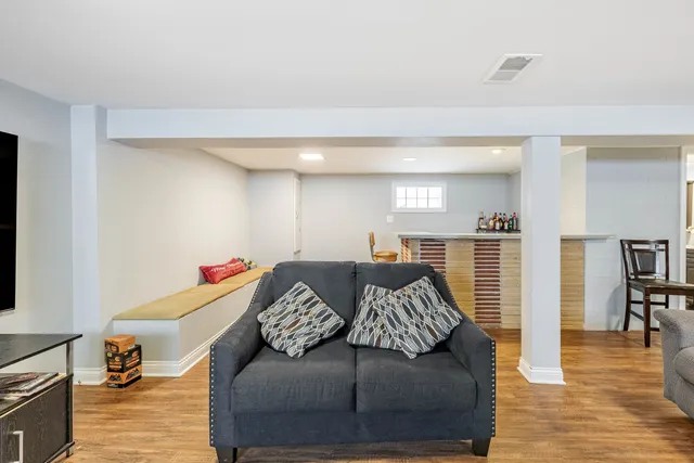 $420,000 | 3636 North Nora Avenue, Chicago, IL 60634