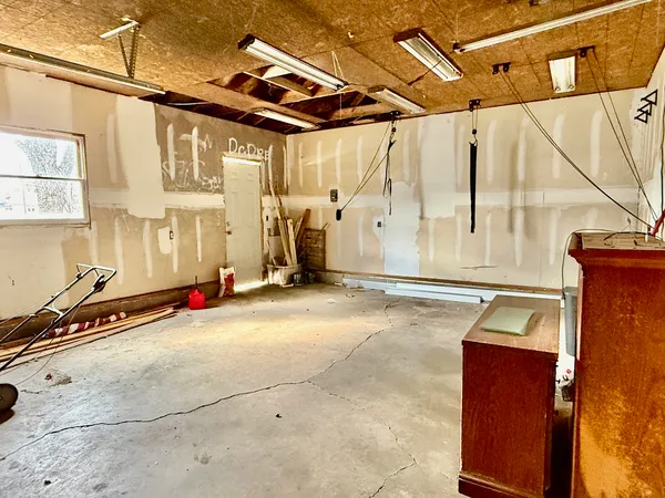 $74,900 | 203 West 12th Street, Metropolis, IL 62960