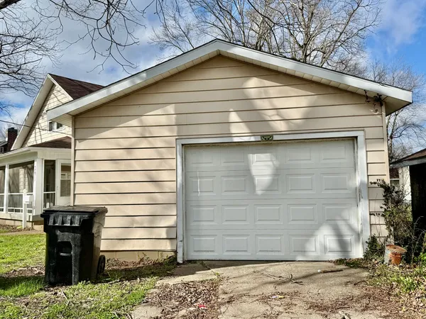 $79,900 | 203 West 12th Street, Metropolis, IL 62960