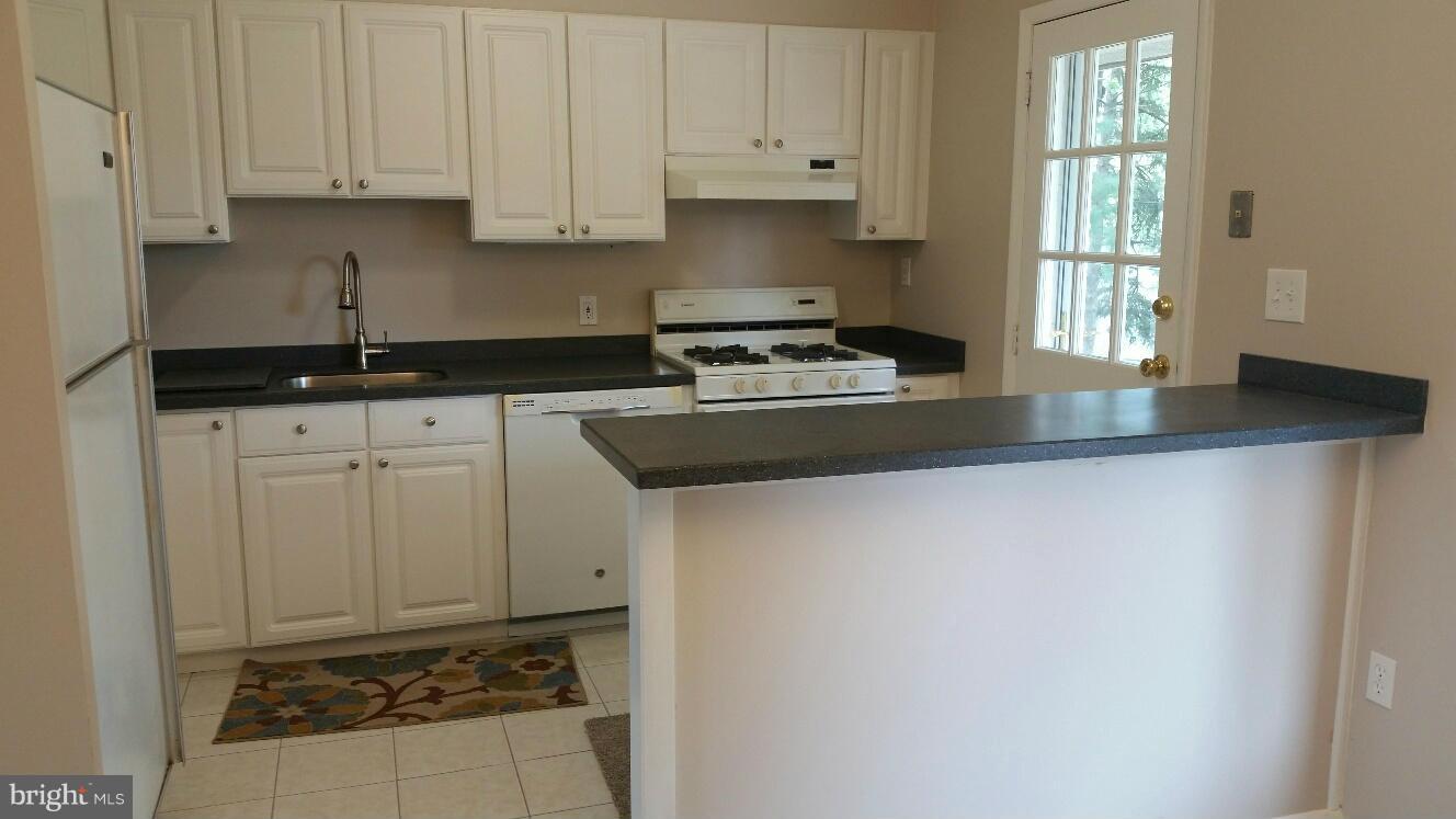 346 Walgrove Road Reisterstown, MD 21136 - Photo 8 of 23 Kitchen